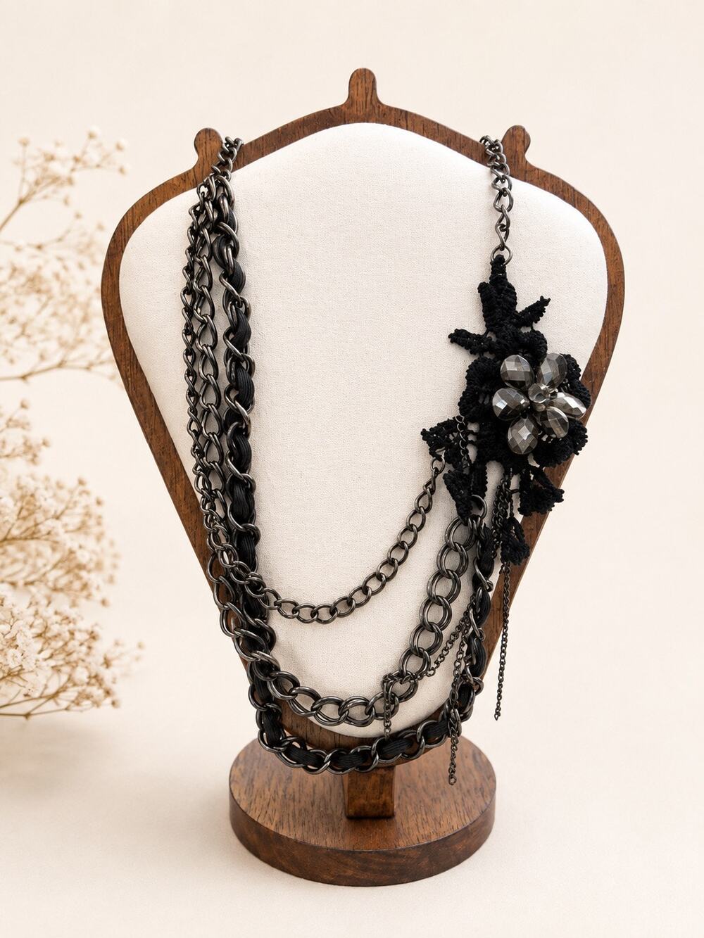 Vintage-Style Black & Gunmetal Statement Necklace with Crochet Flower